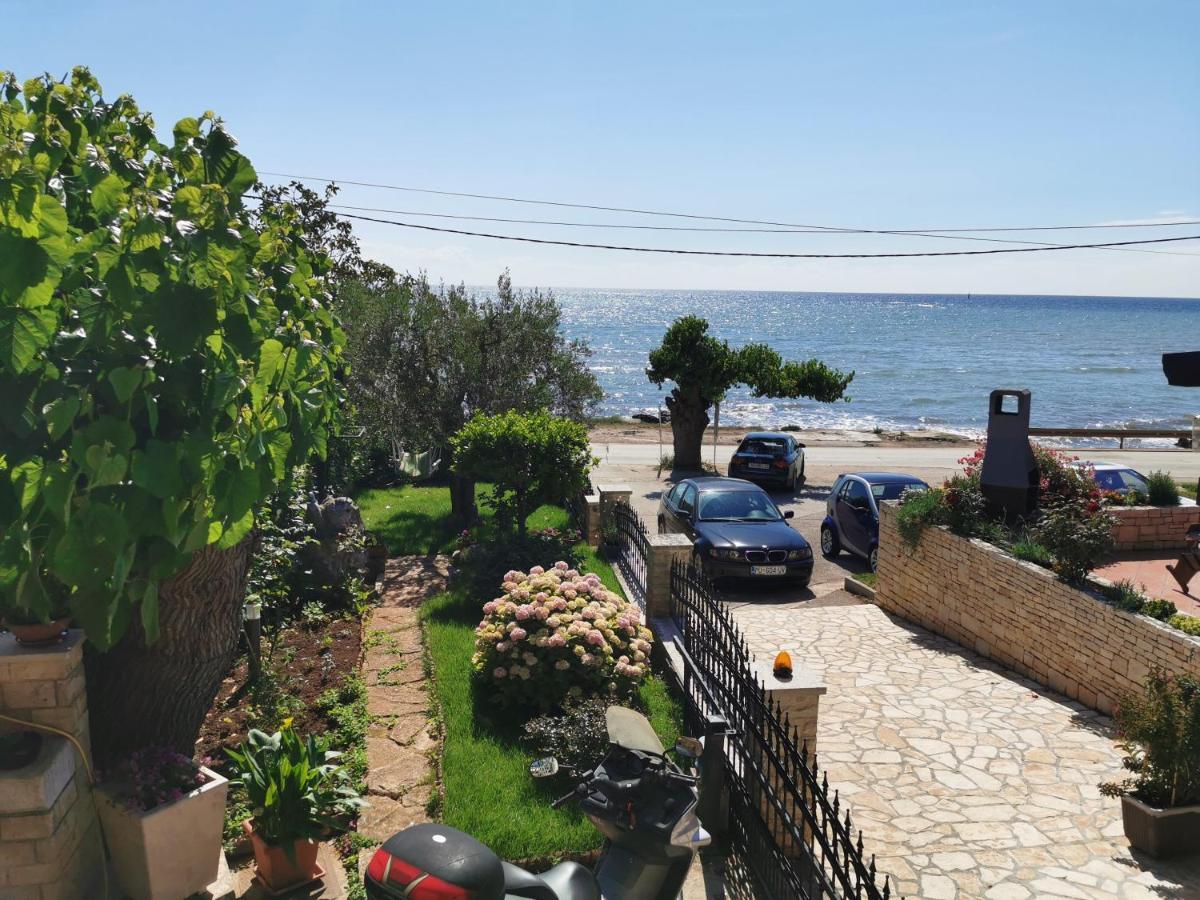 App Maria 1 Apartment Zambratija  Exterior photo