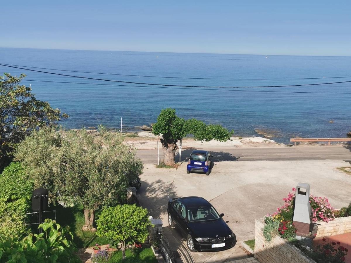 App Maria 1 Apartment Zambratija  Exterior photo