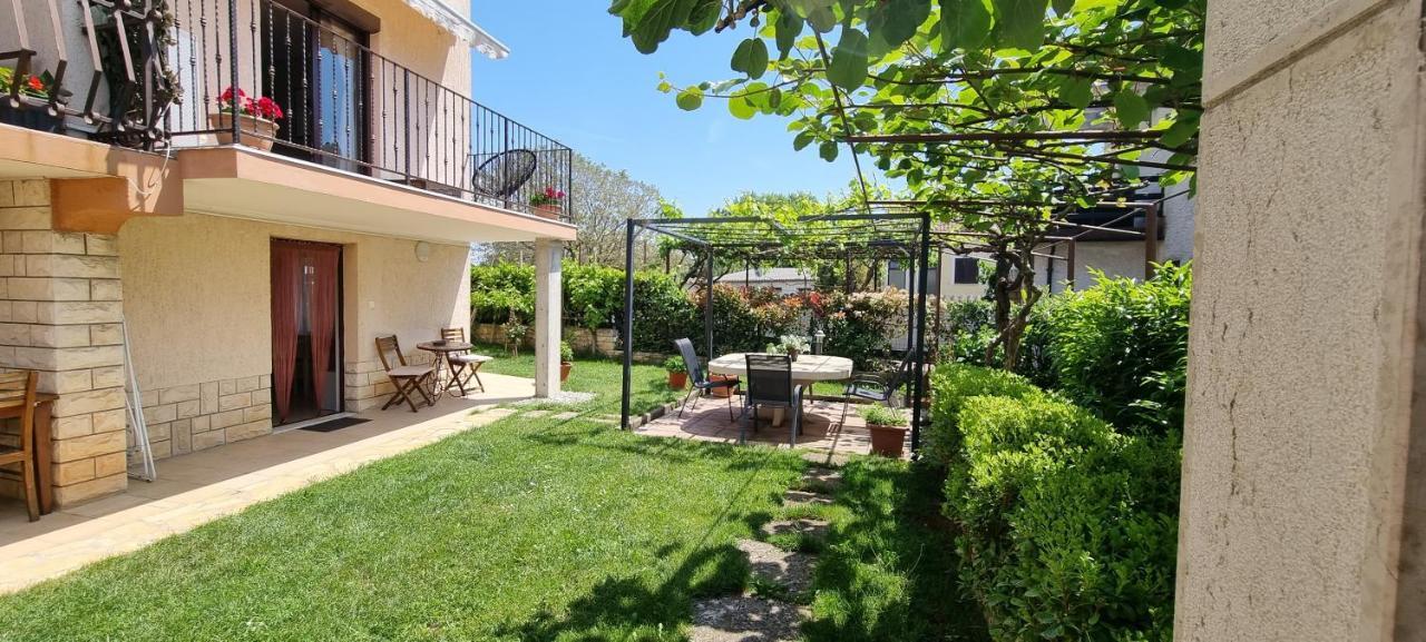 App Maria 1 Apartment Zambratija  Exterior photo
